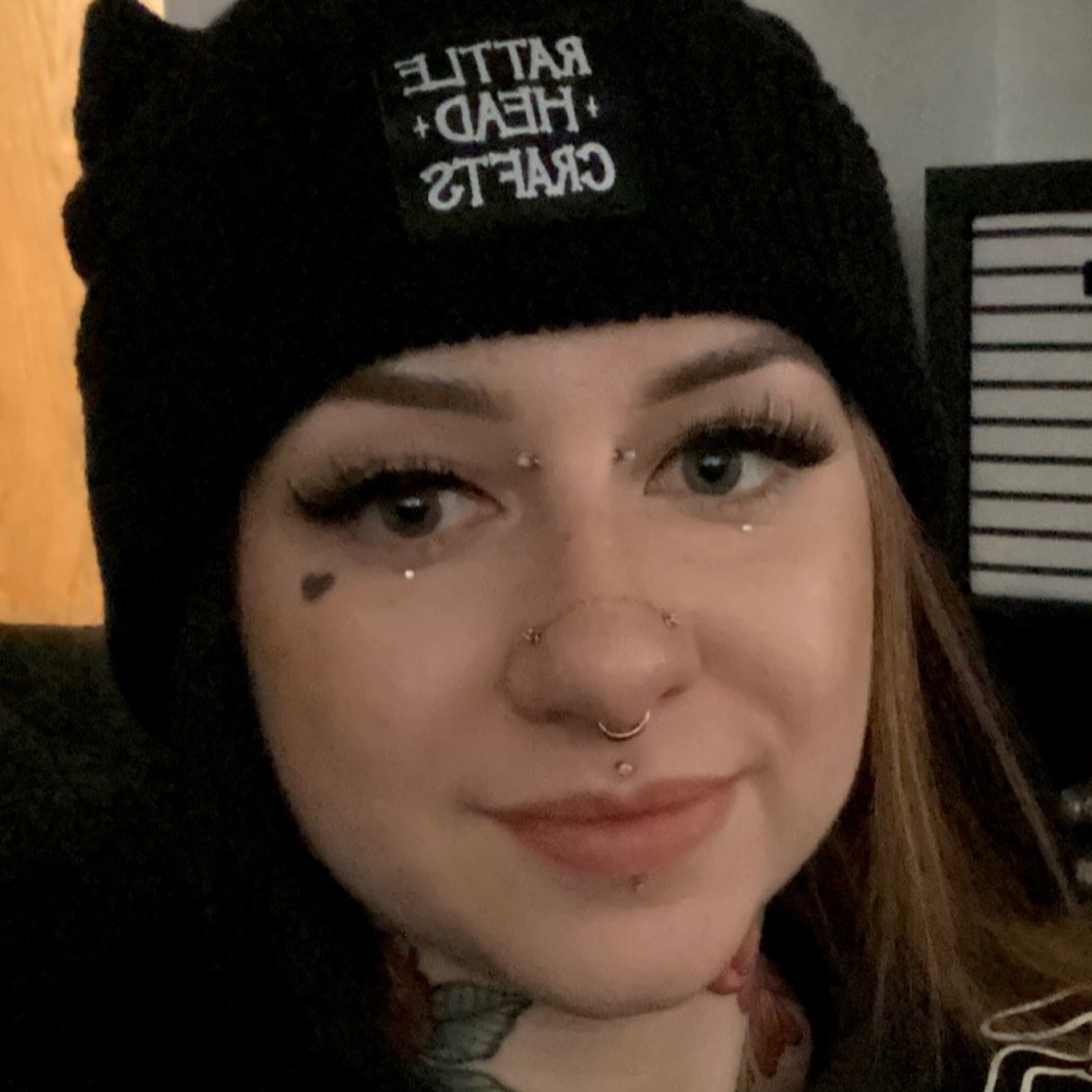 Meet your Posher, Alyssa